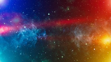 Panoramik derin uzaya arıyorum. Karanlık gece gökyüzüne yıldızlarla dolu. Uzayda Bulutsusu.