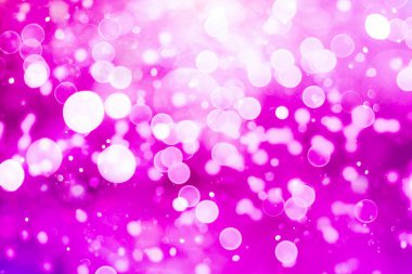 Doğal bokeh ve parlak altın ışıklarla şenlikli arka plan.