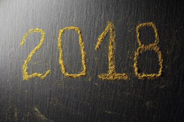 Mutlu yeni yıl 2018 siyah arka plan üzerine