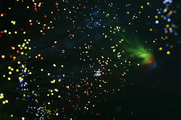 arkaplanda bir sürü ışık lekesi var