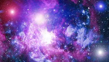 Derin uzay sanatı. Galaksiler, bulutsular ve evrendeki yıldızlar. Bu görüntünün elementleri NASA tarafından desteklenmektedir
