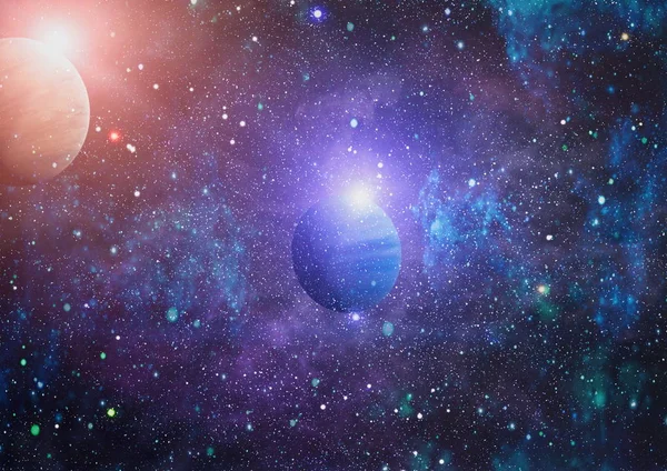 Uzaydaki gezegenler, yıldızlar ve galaksiler uzay keşiflerinin güzelliğini gösteriyor. NASA tarafından döşenmiş elementler