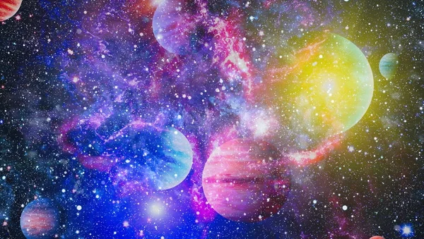 Güzel bulutsu, yıldızlar ve galaksiler. Nasa tarafından döşenmiş bu görüntü unsurları.