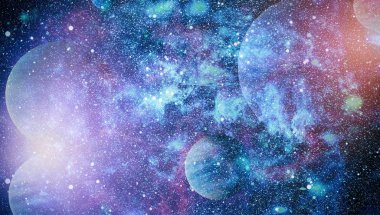 Uzaydaki gezegenler, yıldızlar ve galaksiler uzay keşiflerinin güzelliğini gösteriyor. NASA tarafından döşenmiş elementler