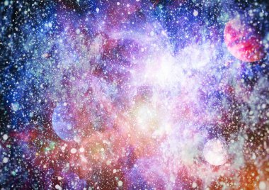 Nebula ve galaksiler uzayda. Bu görüntünün elementleri NASA tarafından desteklenmektedir.