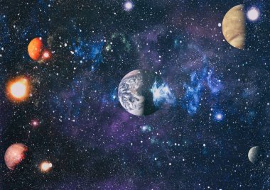 Nebula ve galaksiler uzayda. Bu görüntünün elementleri NASA tarafından desteklenmektedir.