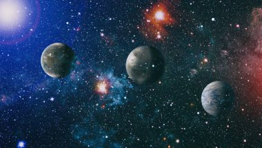 birçok ışık yılı uzakta dünya derin uzayda yıldız alanı. Bu görüntü nasa tarafından döşenmiş unsurları