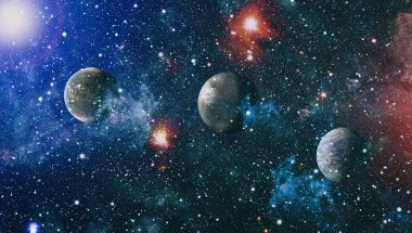 birçok ışık yılı uzakta dünya derin uzayda yıldız alanı. Bu görüntü nasa tarafından döşenmiş unsurları