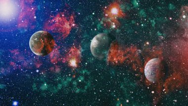 birçok ışık yılı uzakta dünya derin uzayda yıldız alanı. Bu görüntü nasa tarafından döşenmiş unsurları