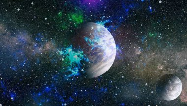 Panoramik derin uzaya arıyorum. Karanlık gece gökyüzüne yıldızlarla dolu.