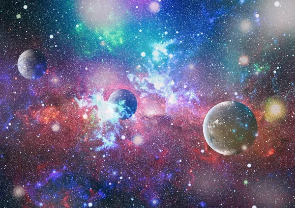 Panoramic op zoek naar deep space. Donkere nachtelijke hemel vol sterren. — Stockfoto