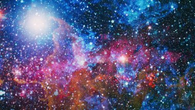 Patlama süpernovası. Parlak Yıldız Nebulası. Uzak galaksi. Soyut görüntü. Bu görüntünün elementleri NASA tarafından desteklenmektedir.