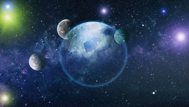 Uzayda ateşli bir patlama. Evrenin soyut çizimi. Bu görüntünün elementleri NASA tarafından desteklenmektedir