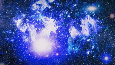 Patlama süpernovası. Parlak Yıldız Nebulası. Uzak galaksi. Soyut görüntü. Bu görüntünün elementleri NASA tarafından desteklenmektedir.