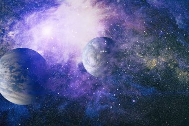 Uzayda ateşli bir patlama. Evrenin soyut çizimi. Bu görüntünün elementleri NASA tarafından desteklenmektedir