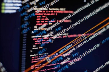 Büyük veriler ve engelleme veritabanı hakkında soyut bilgisayar betiği. Yazılım geliştirici programlama kodu. Ekrandaki Kripto Para İşlem Programı. Yazılım Kullanımı.
