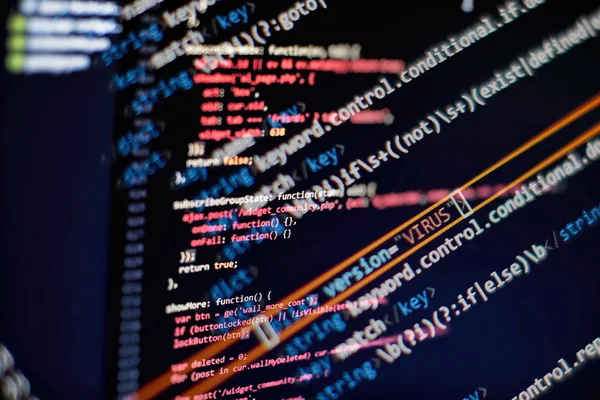 Büyük veriler ve engelleme veritabanı hakkında soyut bilgisayar betiği. Yazılım geliştirici programlama kodu. Ekrandaki Kripto Para İşlem Programı. Yazılım Kullanımı. — Stok fotoğraf