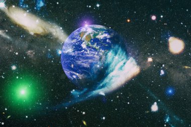 Galaksideki Dünya gezegeni bilim tasarımı için kullanılıyor. Dünya ve galaksiler uzayda. Bilim kurgu sanatı. Bu görüntünün elementleri Nasa tarafından döşenmiştir.