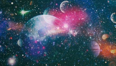 Uzaydaki gezegenler, yıldızlar ve galaksiler uzay keşiflerinin güzelliğini gösteriyor. NASA tarafından döşenmiş elementler