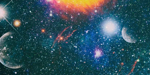 Een felle explosie in de ruimte. Kleurrijke diepe ruimte. Universum concept achtergrond. Elementen van deze afbeelding geleverd door Nasa — Stockfoto