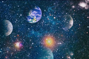 Galaksinin uzayı, karanlık arka planda yıldızlı bir atmosfer. Bu görüntünün elementleri Nasa tarafından döşenmiştir