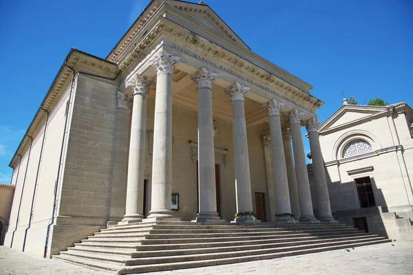 Basilica di San Marino. Katolska kyrkan i Republiken San M — Stockfoto