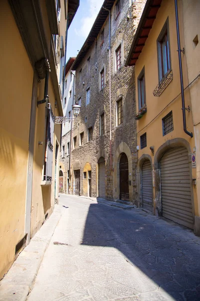 Een pittoresk en typisch straat van Florence — Stockfoto