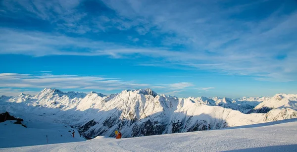 Panorama van het Oostenrijkse skigebied Ischgl — Stockfoto