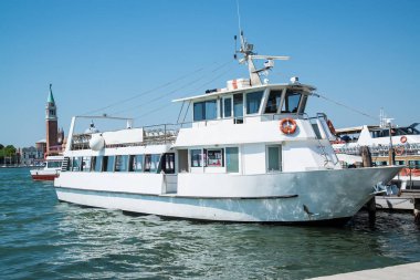 Görünümü güzel mimari ve tekneler kanalı Venedik, İtalya