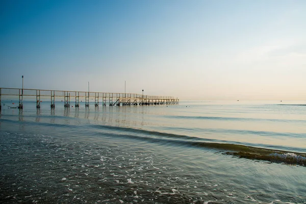 Mañana en la playa de Rímini, Italia . — Foto de Stock