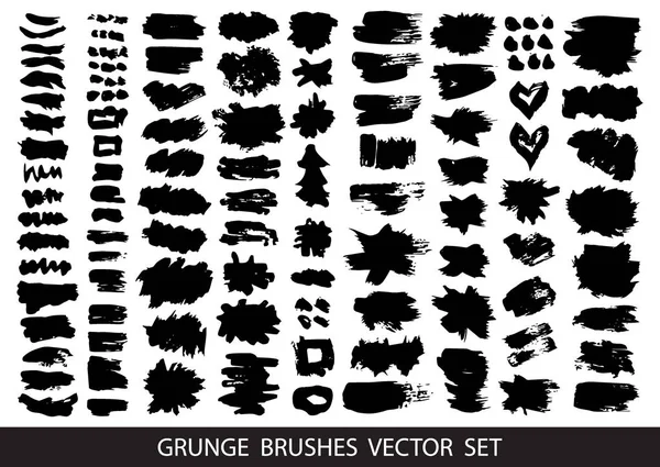 Set of black paint, ink brush strokes, brushes, lines. Dirty artistic design elements, boxes, frames for text. Vector illustration. — Stock Vector