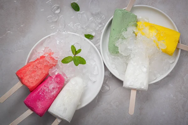 Homemade Popsicles Ice Plate Table Healthy Summer Food Concept — Stock Photo, Image