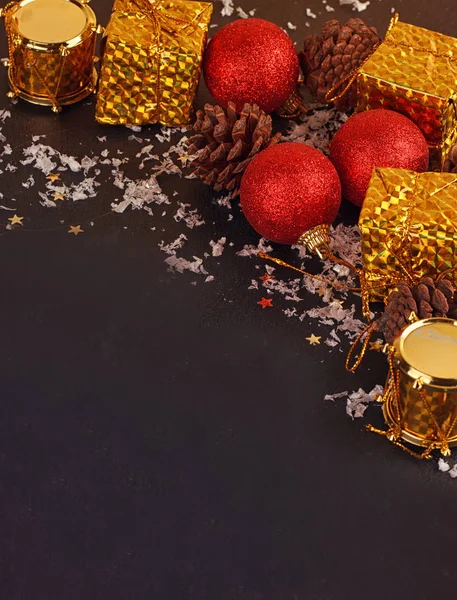 Jul dekorativa presentbox, boll — Stockfoto