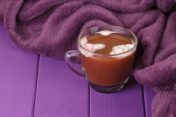 Chocolate caliente, manta de punto acogedor . —  Fotos de Stock