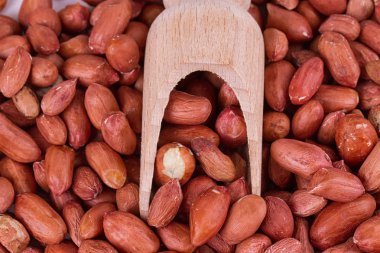 spatula ile kavrulmuş fıstık