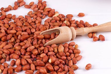 spatula ile kavrulmuş fıstık