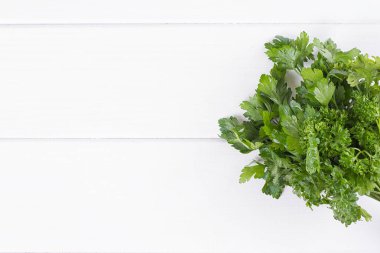 Taze maydanoz ve dereotu