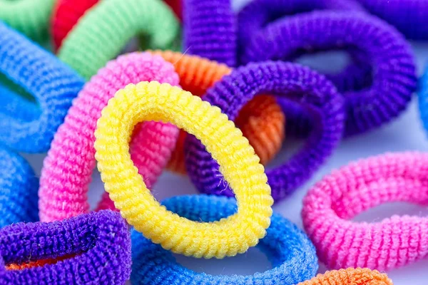 Cabelo multicolorido elásticos agrupados — Fotografia de Stock