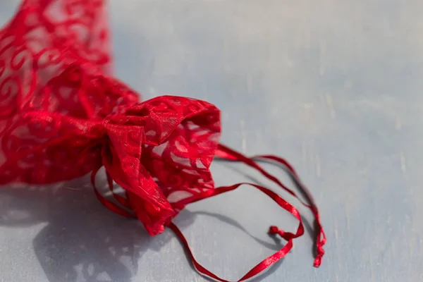 红拉绳袋 — 图库照片
