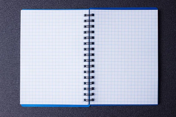 Ανοίξτε το σημειωματάριο σε μια σπείρα — Φωτογραφία Αρχείου