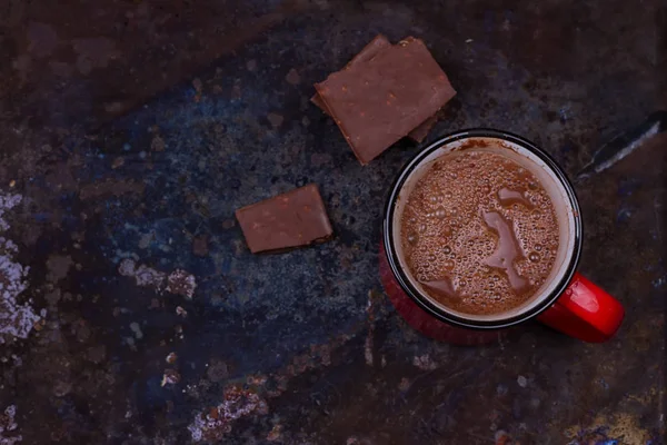 Chocolate quente na caneca — Fotografia de Stock