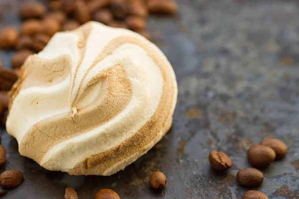 Bir Lokum ve kahve çekirdekleri