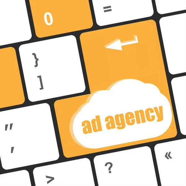 Koncepcja reklamy: klawiatura komputerowa ze słowem Agencja reklamowa — Zdjęcie stockowe