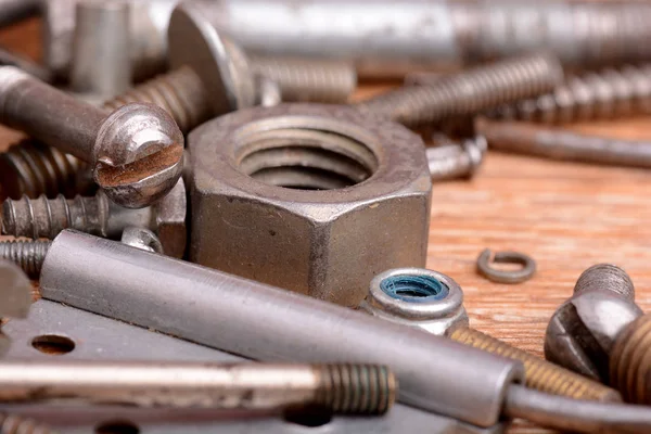 Old rusty screw,nuts and bolt with vintage style, close up — Stock Photo, Image