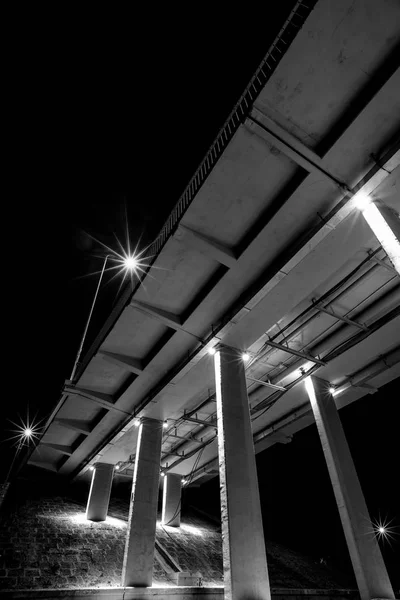 Noční most. Hydropark, Kie — Stock fotografie