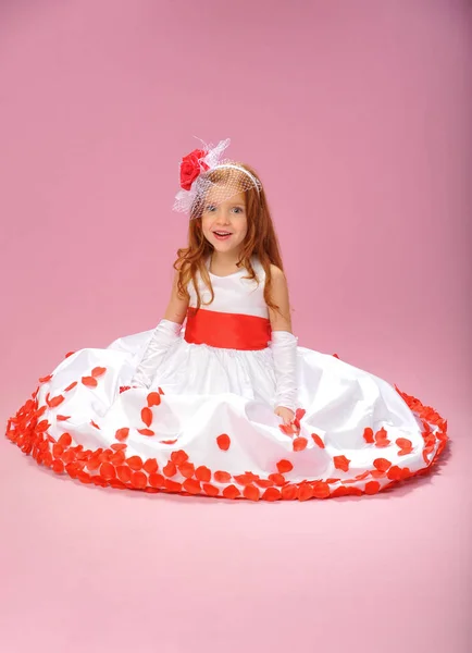 Little girl in a dress — Stock Photo, Image