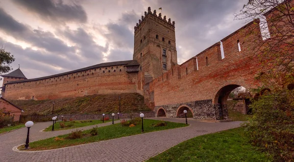 Paisaje en un parque de ocio en la ciudad de Lutsk —  Fotos de Stock