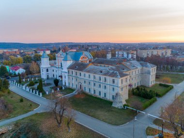 Izyaslav şehrinde şafak söküyor.