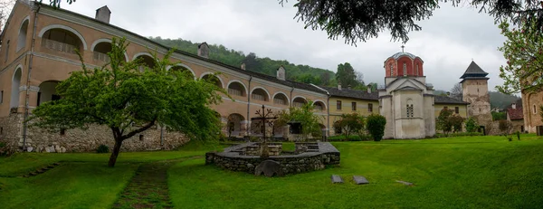 Monasterio ortodoxo Studenica en Rumania —  Fotos de Stock