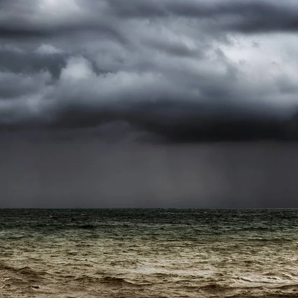 Dark stormy horizon. — Stock Photo, Image